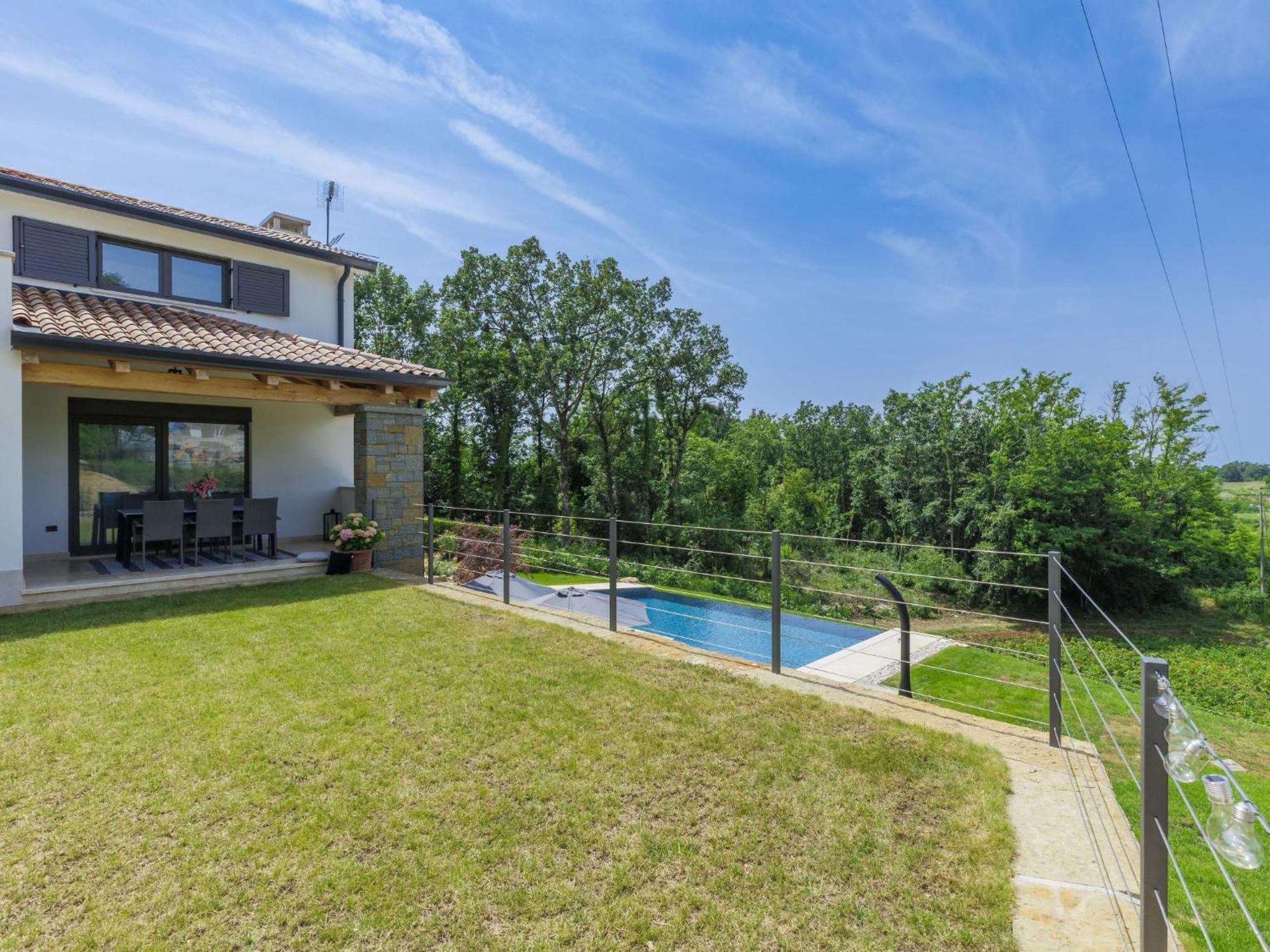 Holiday Home Rokvilla By Interhome Motovun Bagian luar foto